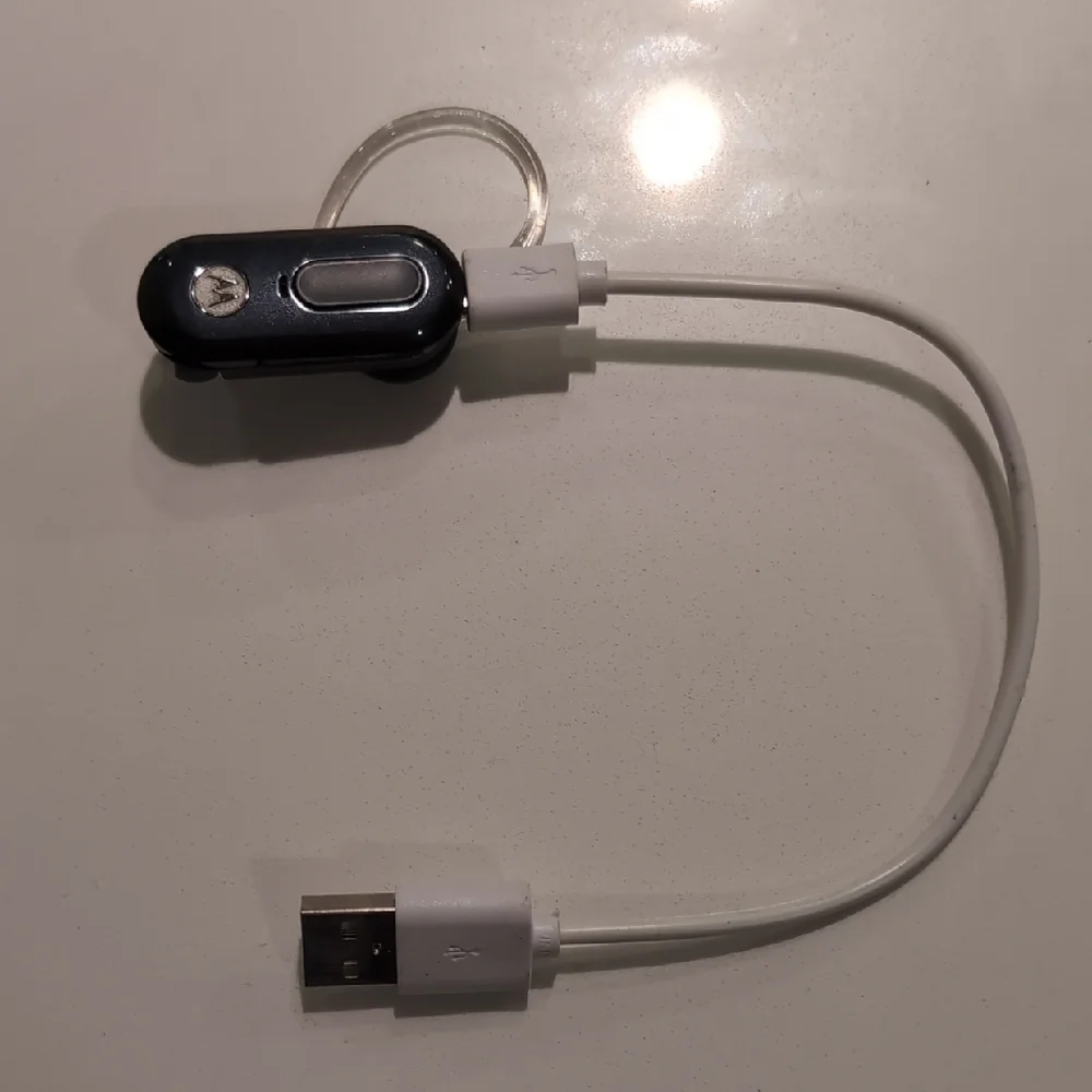 Motorola Black Bluetooth Headset with White USB Cable